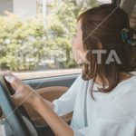 車の右折のタイミングと方法!サンキュー事故を防ぐには!